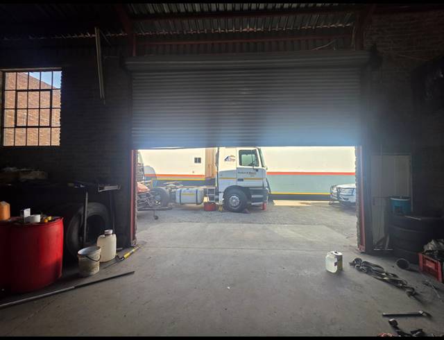 316M² WAREHOUSE TO LET IN ALRODE